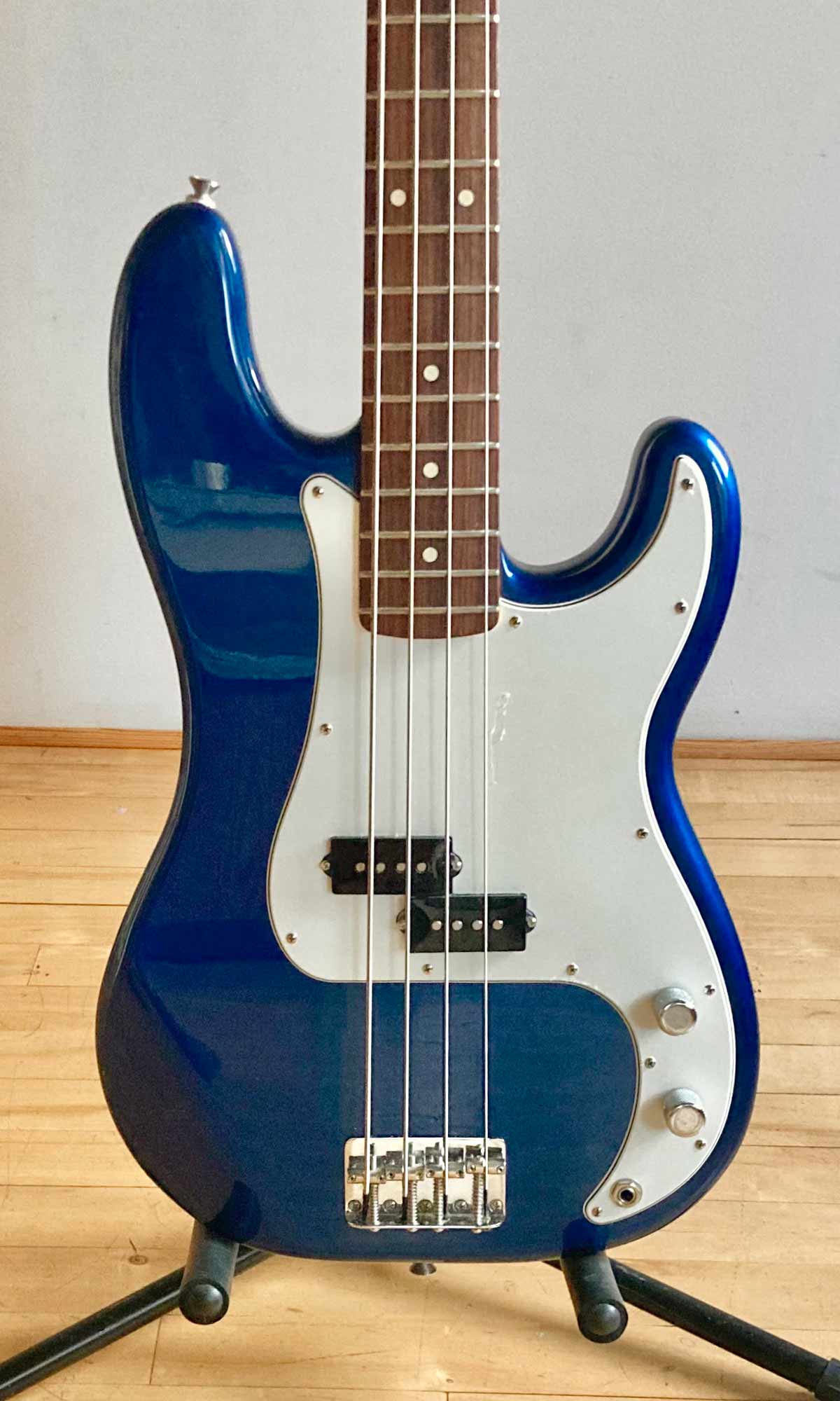 Fender Standard Precision Bass 2000