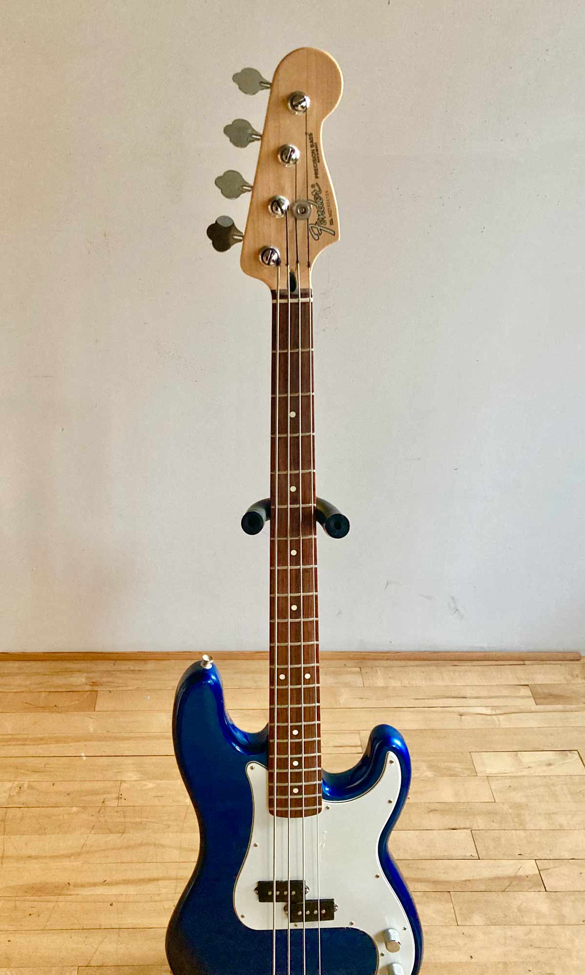 Fender Standard Precision Bass 2000