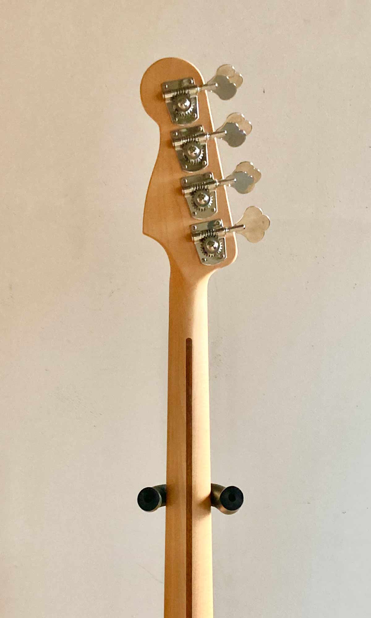 Fender Standard Precision Bass 2000